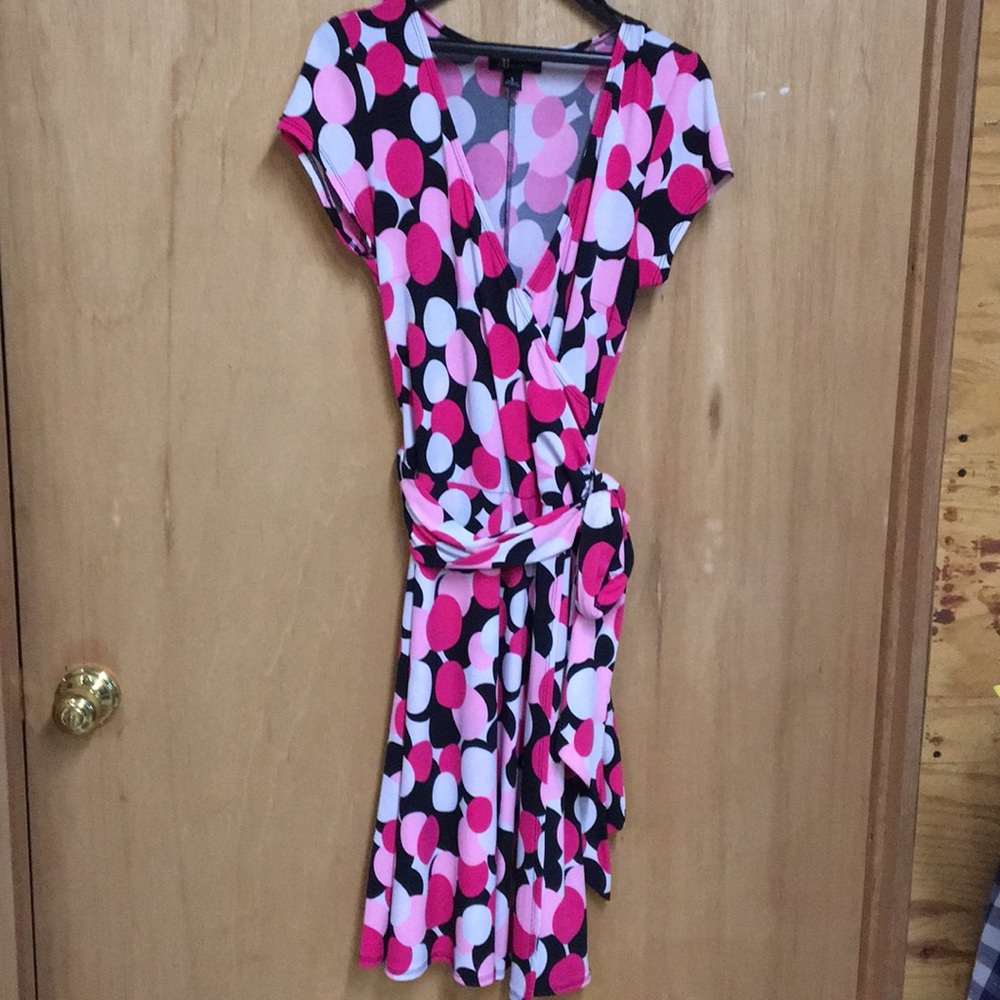 Cute circle pattern dress